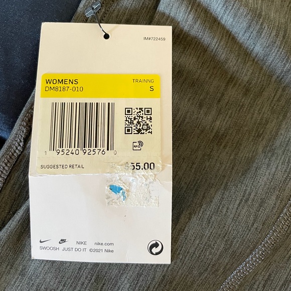 Women’s NEW WITH TAG, Nike One Tight Fit, Mid Rise, Full Length Leggings - Picture 8 of 10